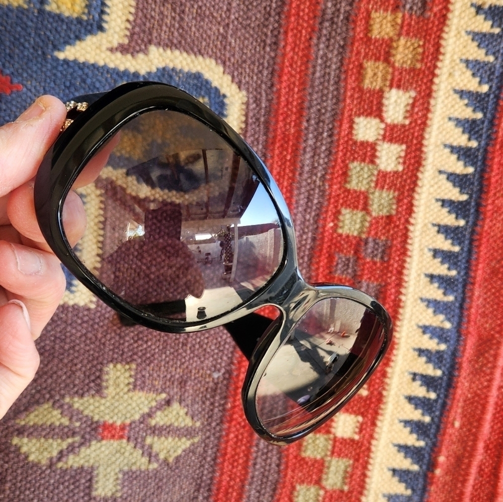 Dolce & Gabbana DG 4033B Sunglasses - Picture 4 of 14